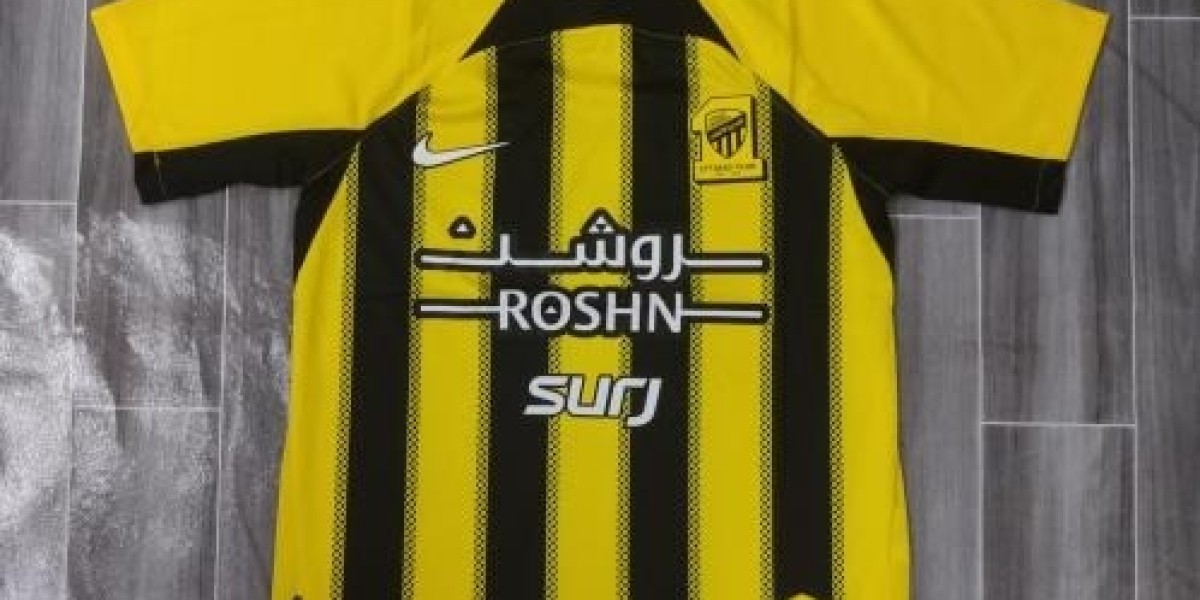 فنيلة الهلال الأصلية من Sport Touch – امتلكها الآن!