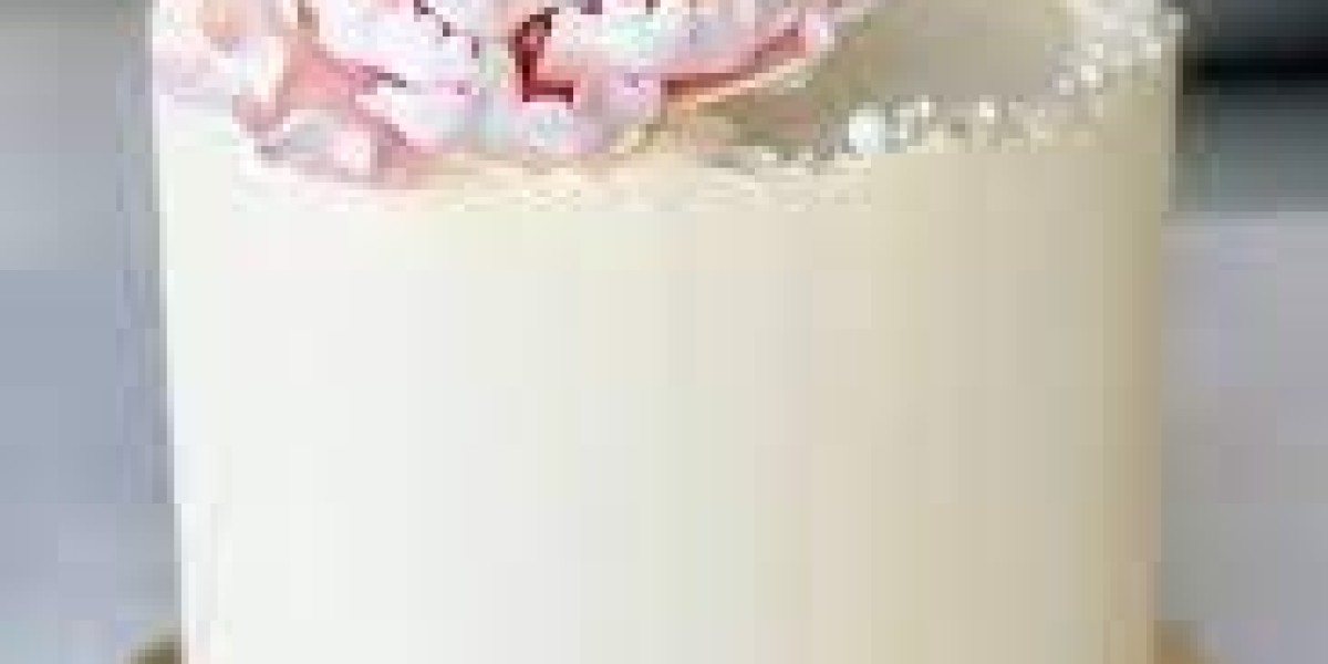 Why Customised Cakes Are the Future of Festive Desserts