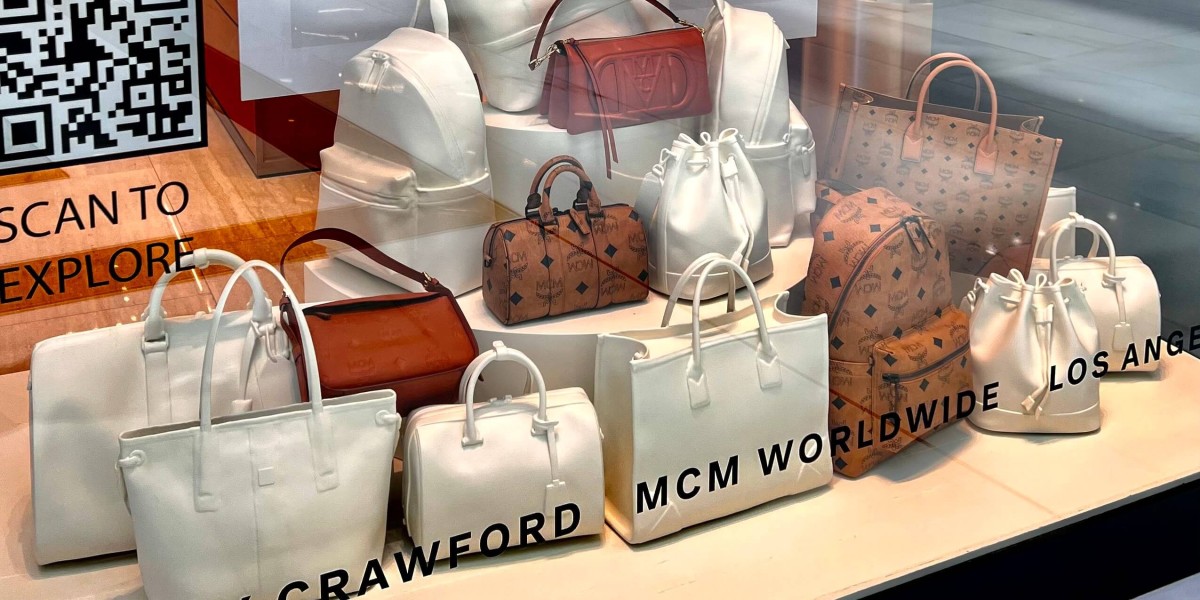 SignWorks: Premium Window Display Services for Maximum Impact