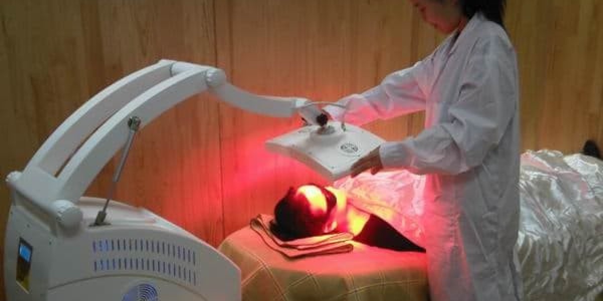 Surge in Psoriasis Cases Drives the Phototherapy Lamps Market Expansion