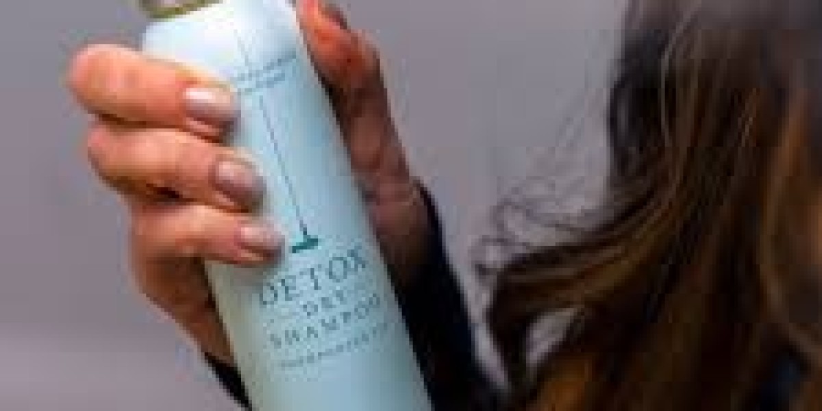 Dry Shampoo Market Expansion Driven by Convenience and Time-Saving Benefits