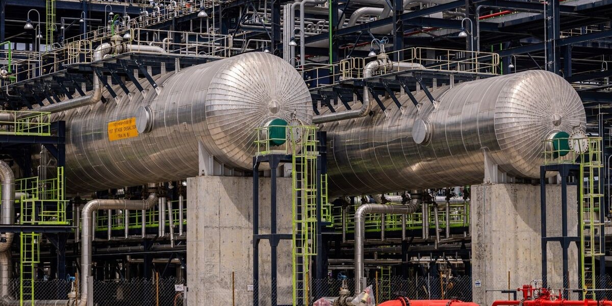 Refrigeration Oil Market Growth Supported by Technological Advancements in Compressor Efficiency and Lubricant Formulati