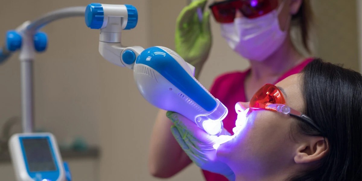The Science Behind Zoom Teeth Whitening Explained