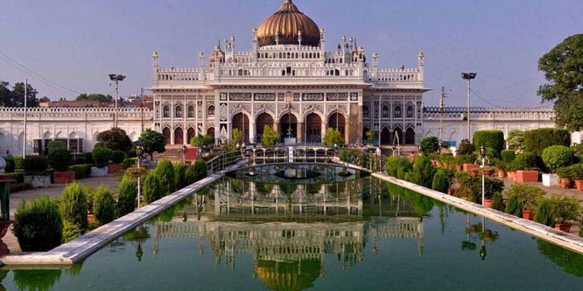 Delhi to Lucknow Cab