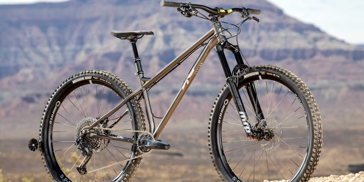 Aluminium MTB Builds with Shimano Pedals: Lightweight Meets Efficiency