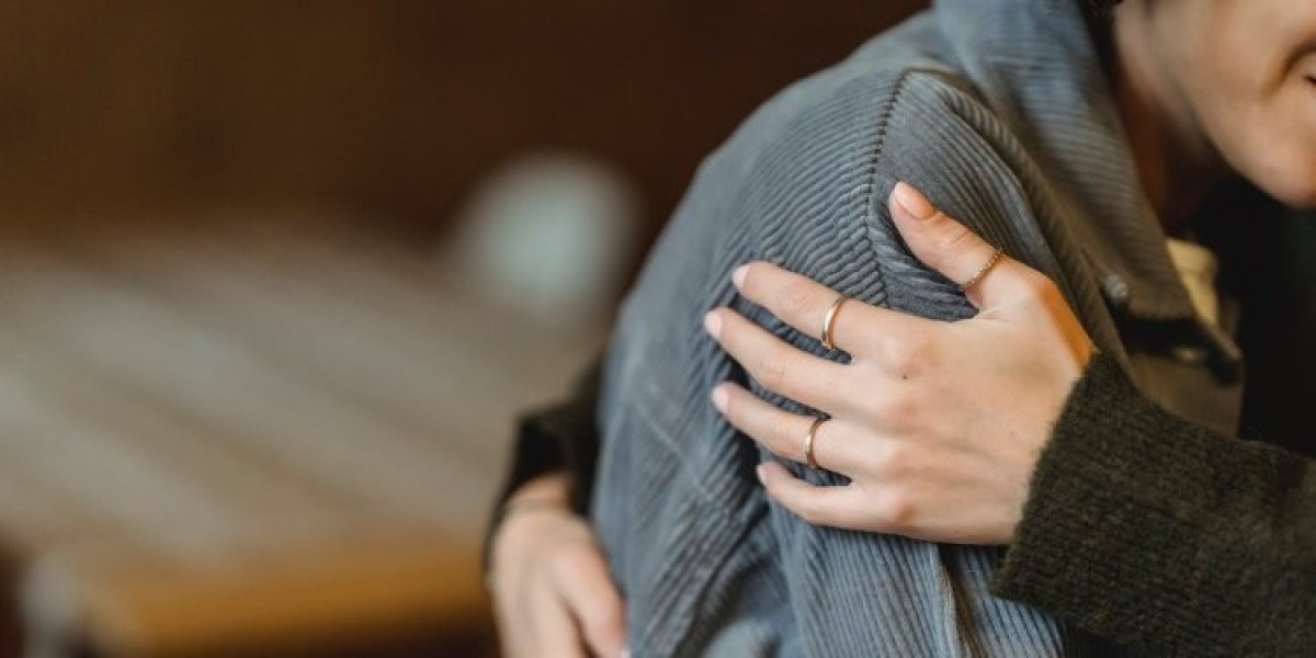 Navigating Loss with Compassion: The Importance of Grief Counselling Surrey