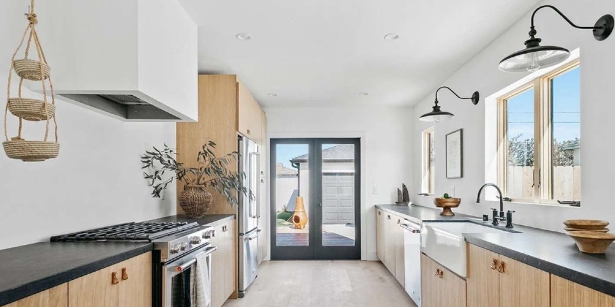 Choosing the Right Materials for Your Do-It-Yourself Kitchen Cabinets Project