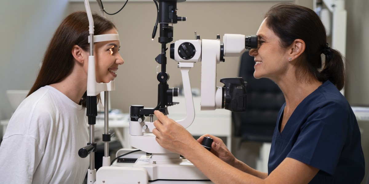 Understanding Cataract Surgery: A Life-Changing Procedure for Clear Vision