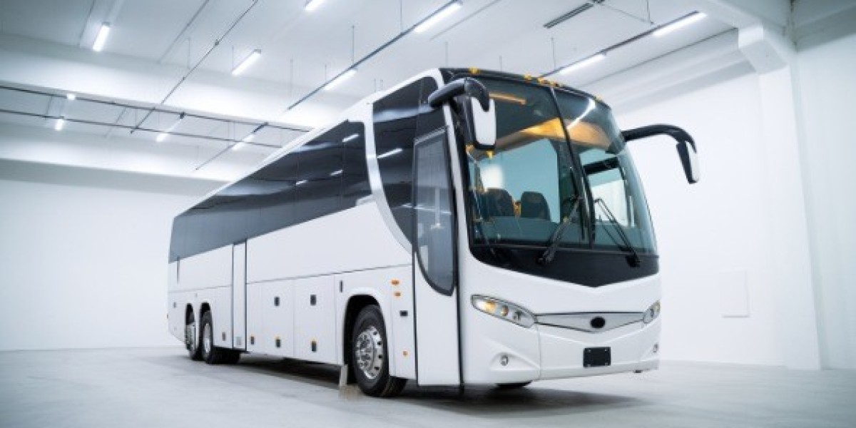 Make Your Big Day Flow Perfectly with a Reliable Wedding Shuttle Service