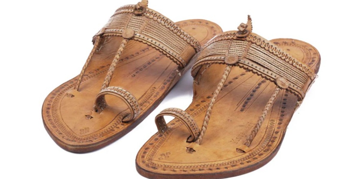 Where to Buy Kolhapuri Chappal in Kolhapur – Tradition Meets Modern Style  