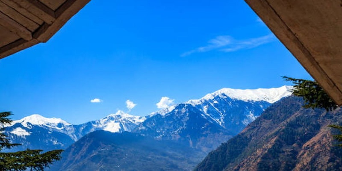 Romantic Getaways in Manali: Cozy Cabins, Mountain Views & Snow Adventures