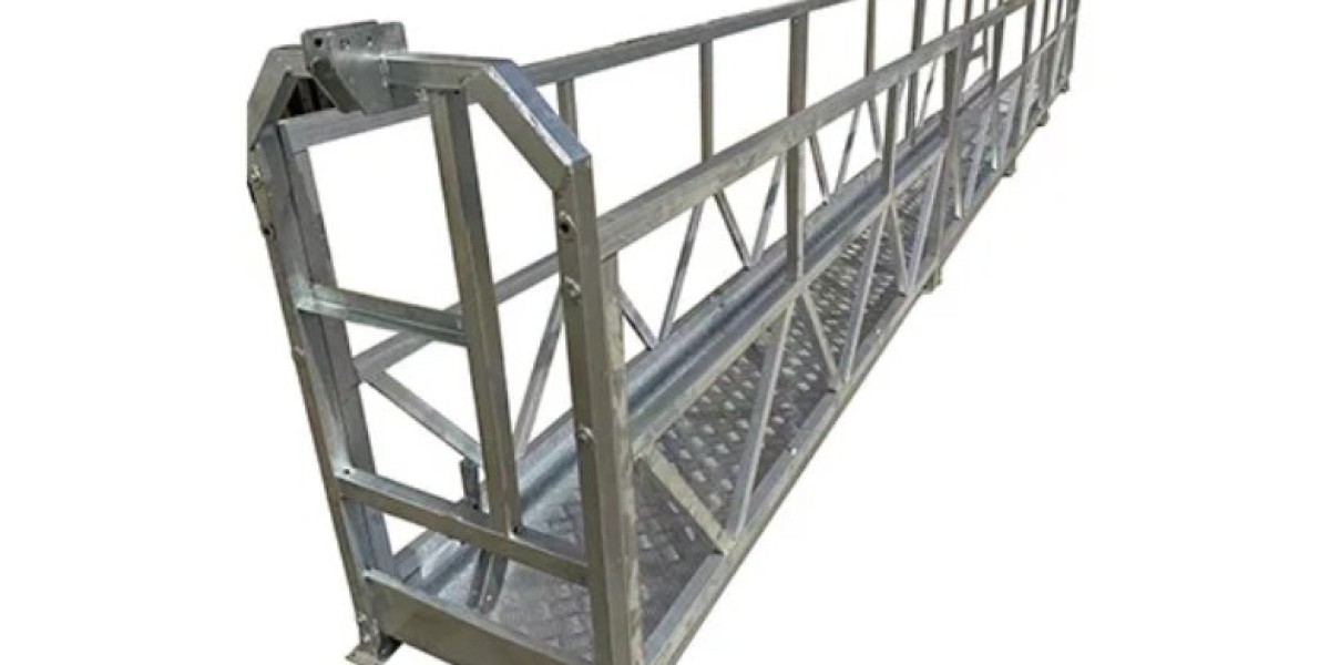 The application of zlp 500 suspended platform for loading steel plates into ships at ports