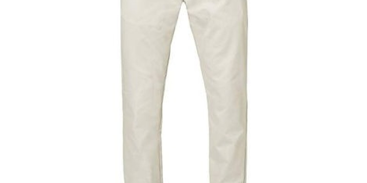 Outdoor-Ready Men’s Pants | Durable & Breathable Fabric