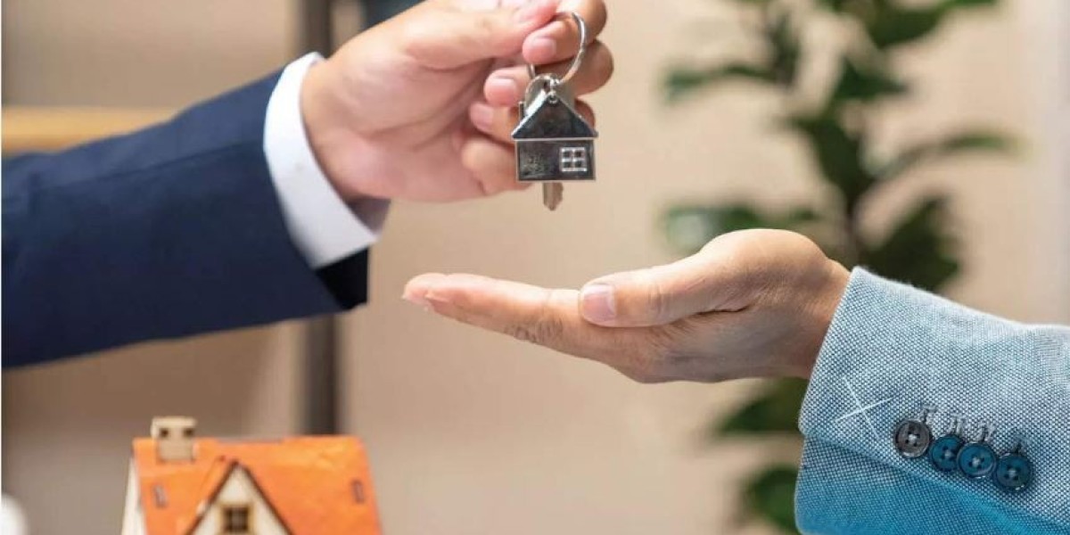 Common Mistakes Property Buyers Make in Faisalabad (And How Realtors Can Help)