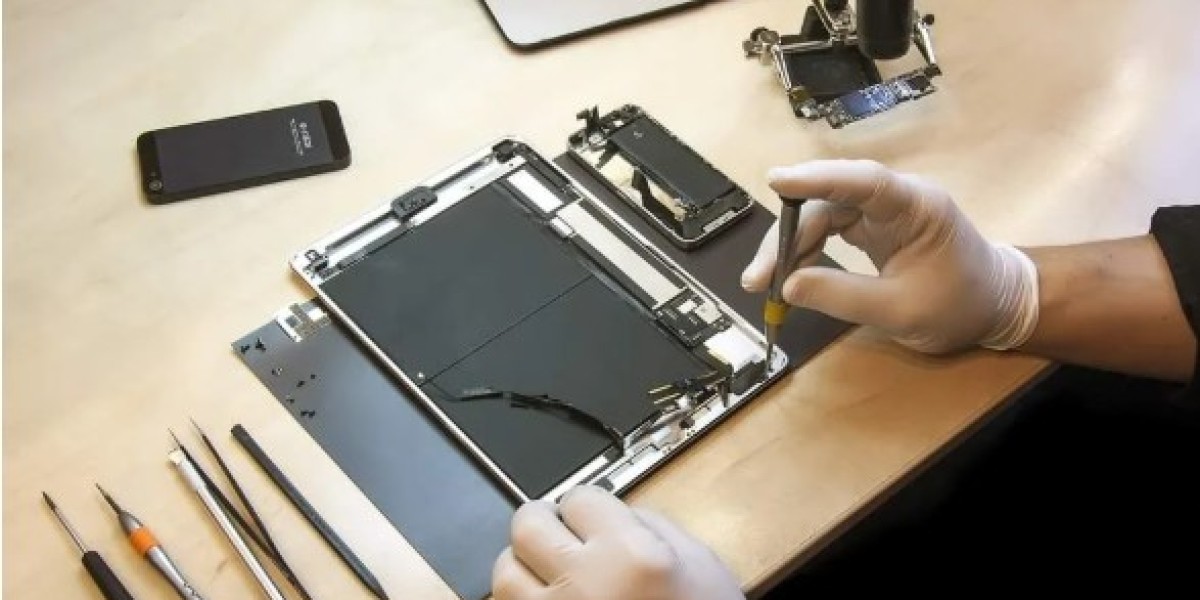 Find expert technicians at Laptop Repair shop Bur Dubai for diagnostics, repairs, and quick solutions to all your laptop