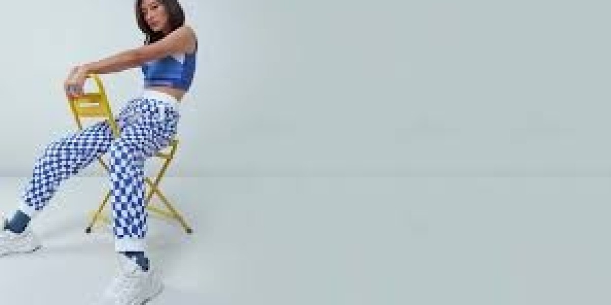 Athleisure Market consumer behavior analysis uncovering opportunities for emerging labels