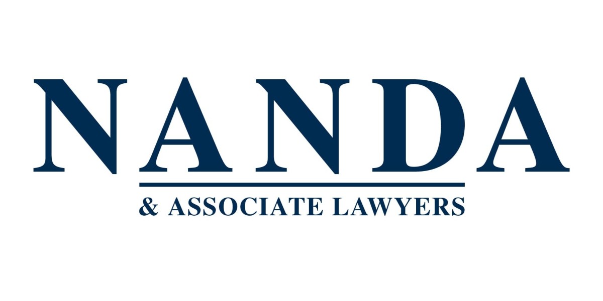 In-Depth Analysis of Canadian Immigration Laws: 2024