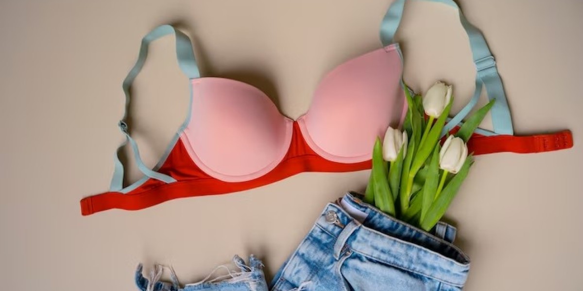 Finding Everyday Comfort: A Guide to Choosing Comfortable Bras and Women’s Panties Online