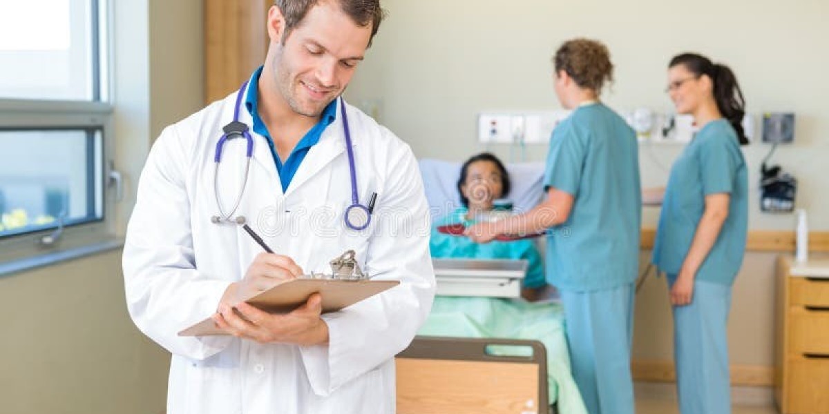 How a Home Nurse For Newborns in Dubai Supports Parents and Babies