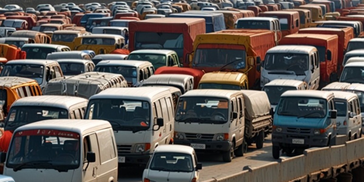 India Commercial Vehicle Market 2030: Investment Insights