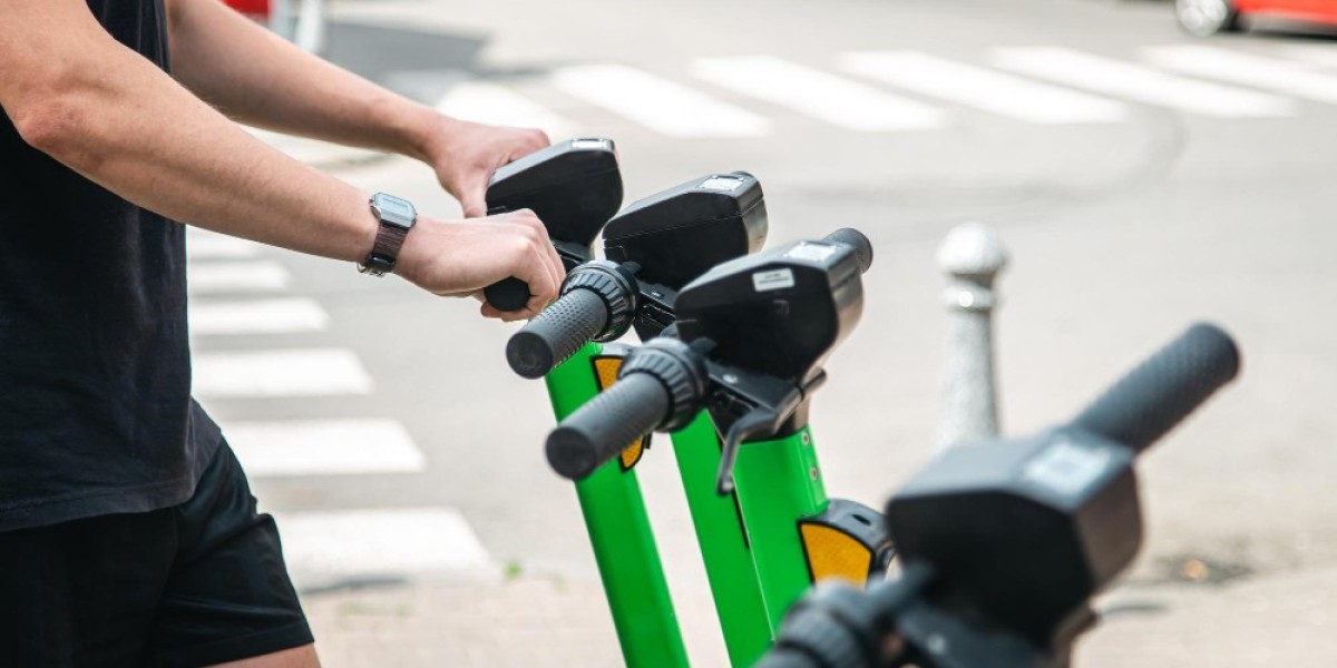 Revolutionizing Urban Transport: Exploring the Growth and Trends in the Micro-Mobility Market