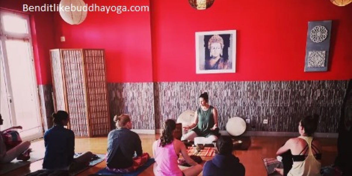 Achieve Global Recognition with the Best Online Yoga Certification in Portugal