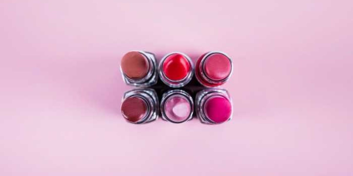 Inside the Booming Lip Care Market: Trends, Players & Future Outlook