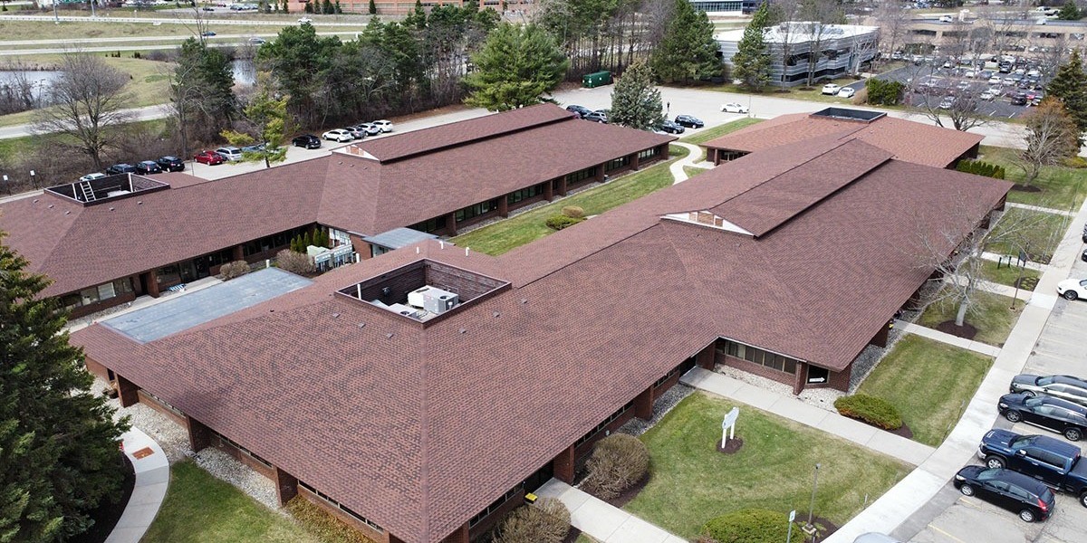 An All-Inclusive Guide to Emergency Roof Leak Repair for Homeowners