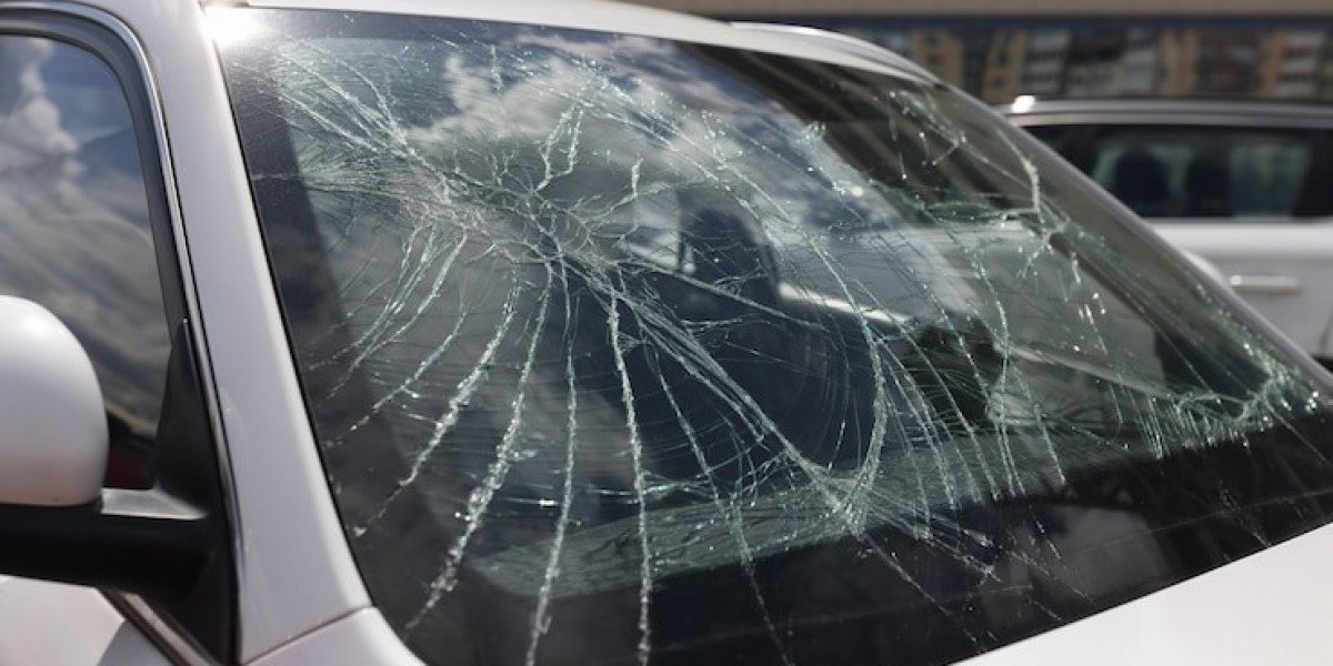 Can You Repair a Windshield Crack Over 6 Inches?