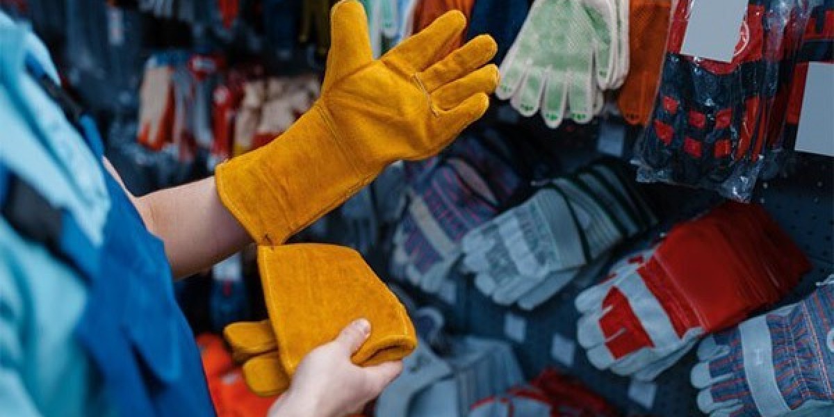 Consumer Preferences and Demand Trends in North America Retail Work Gloves Market
