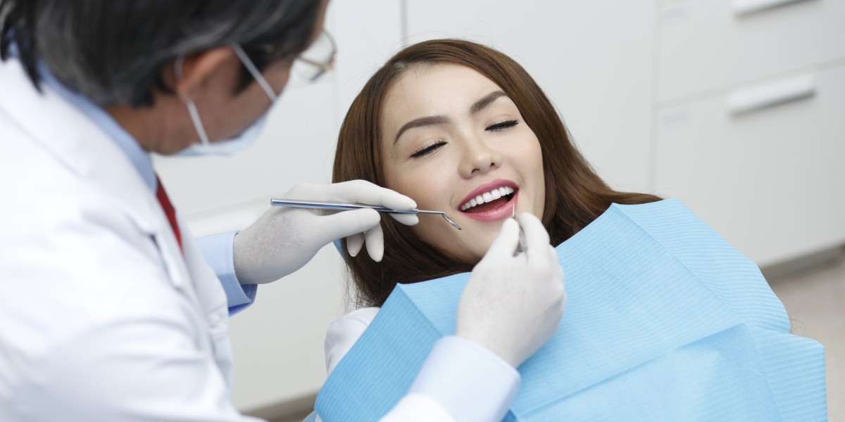Trám răng cửa thẩm mỹ: Giải pháp cải thiện nụ cười không đau, không mài