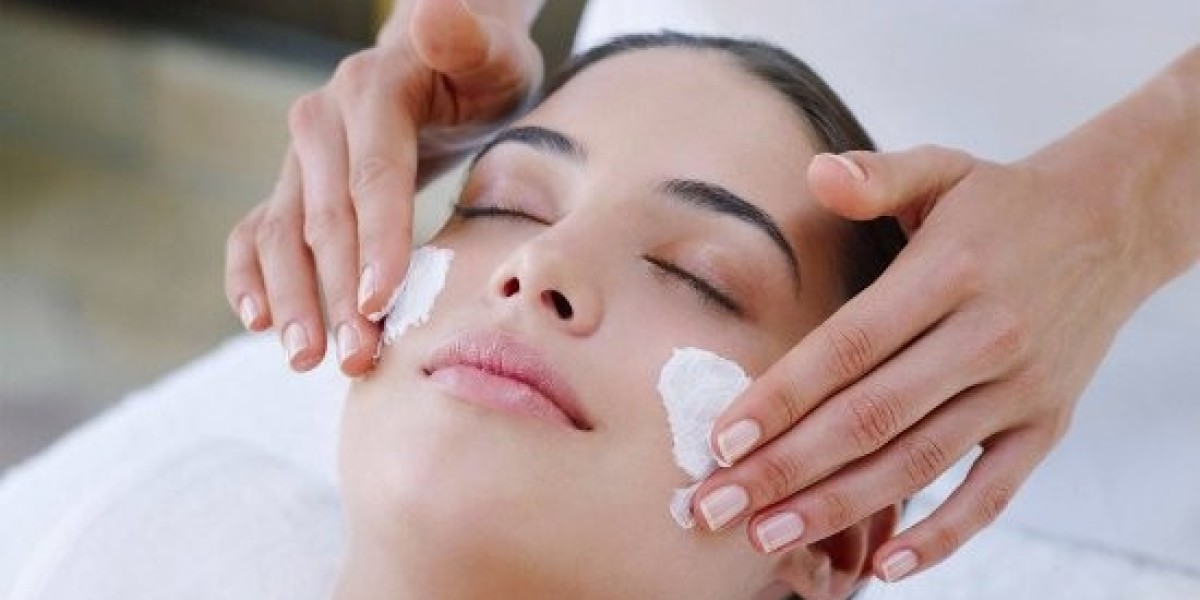 HydraFacial Cost in Riyadh – Is It Worth It?