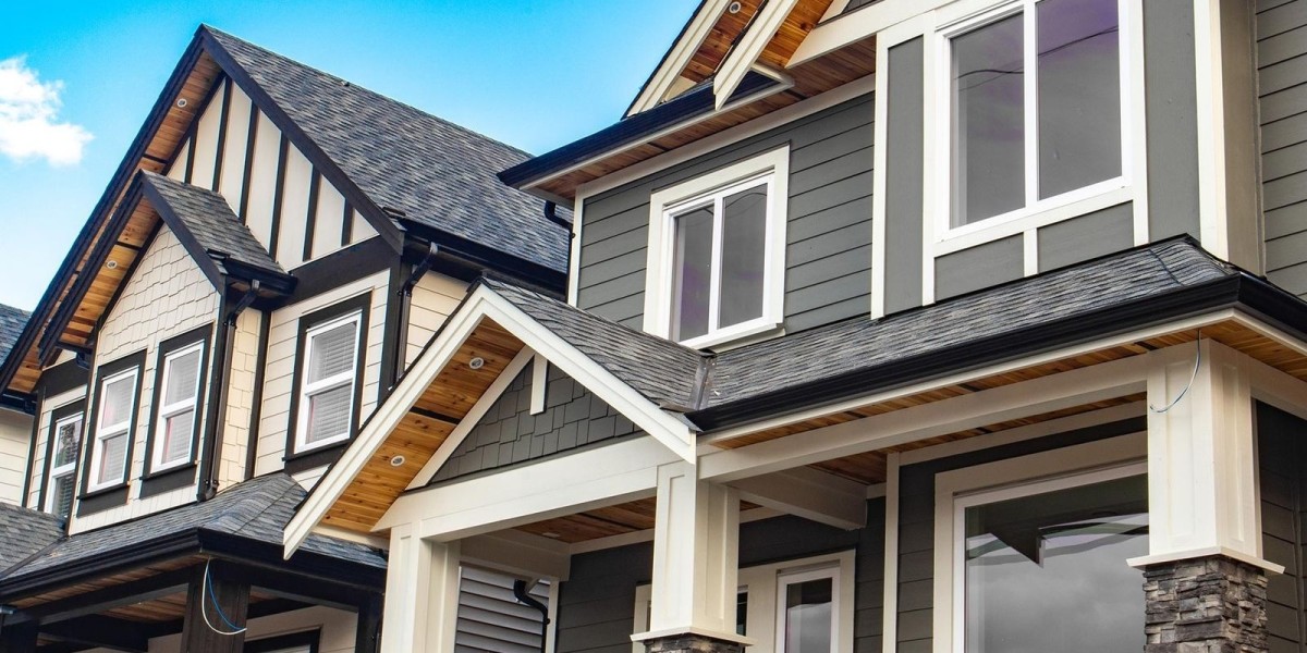 Mistakes to Avoid When Hiring for a Commercial Roof Replacement Near Me