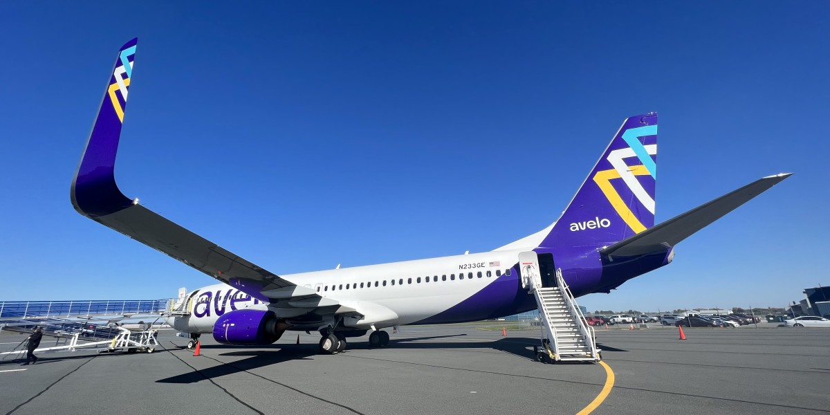 Avelo Flights Ticket for Seniors, Students & Military: Discount Guide