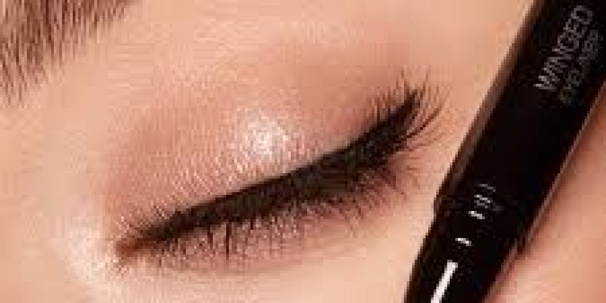 Eyeliner Market Forecast: Growth Projections, Emerging Trends, and Future Opportunities
