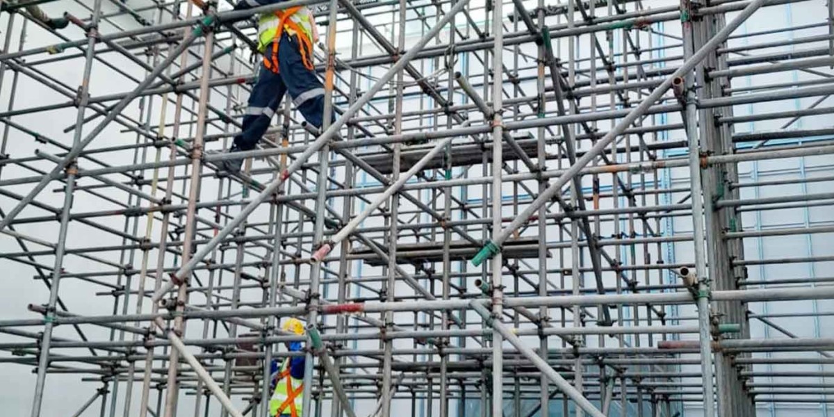 Do I Need Permission to Use Cantilever Scaffolding in Public Spaces?