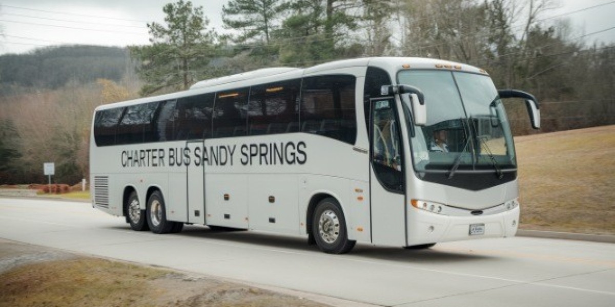 15-Passenger Minibus Rental – Perfect for Small Group Travel