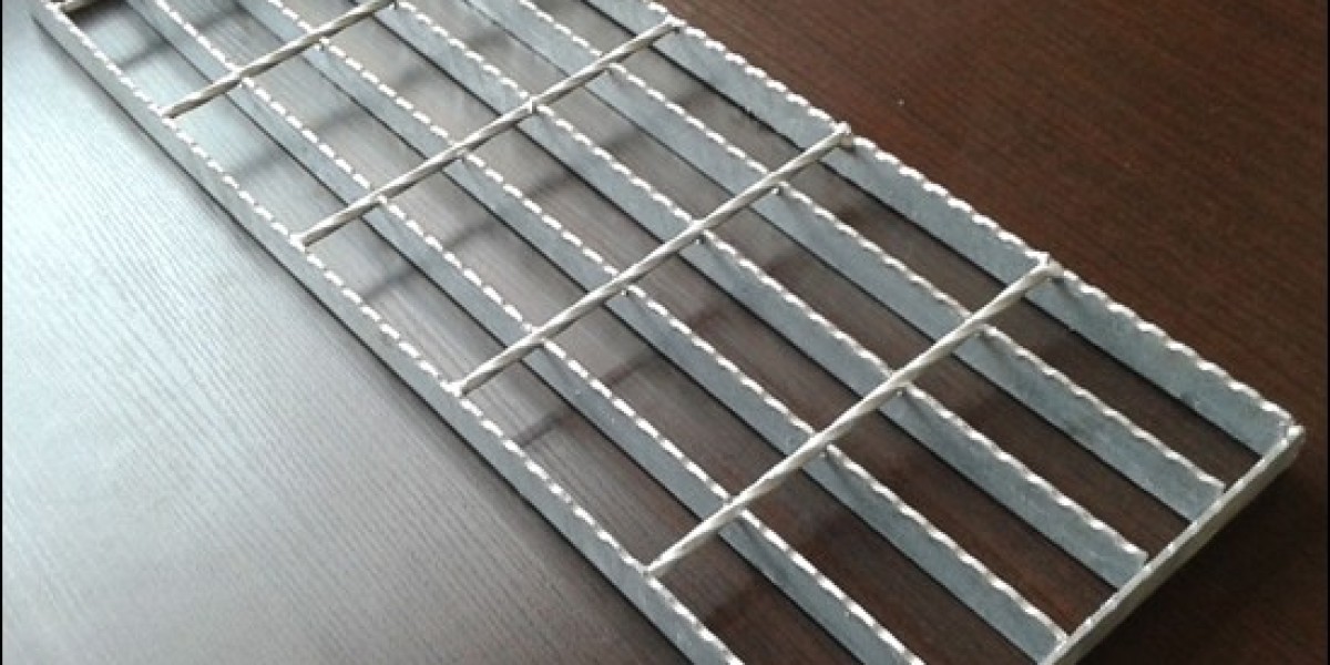 Strength, Safety, and Style: The Role of Stainless Gratings in Modern Design