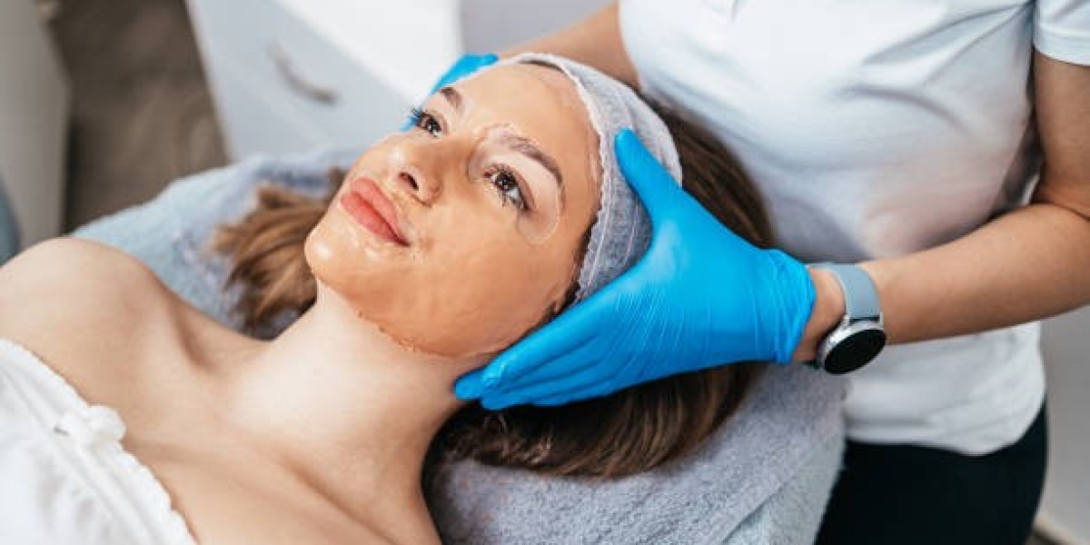 Chemical Peels in Dubai: Are They Worth It?