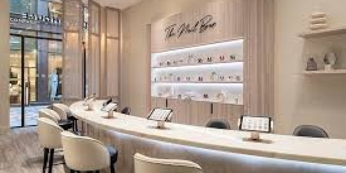 Unlocking Confidence with the Right Hair Salon Experience