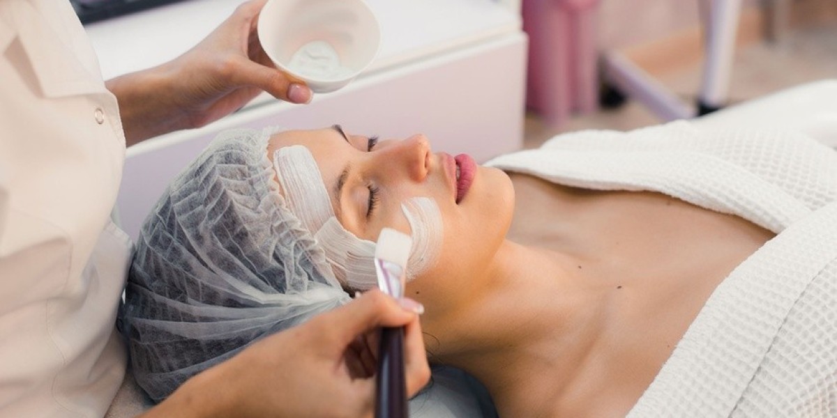 Unmask Healthy Skin with Deep Cleansing Facial