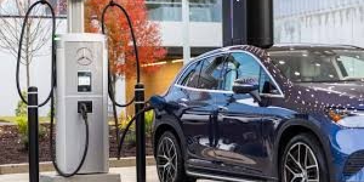 Ultra-fast EV Charging Station Market Surges as Automakers Prioritize Rapid Charging Infrastructure Expansion