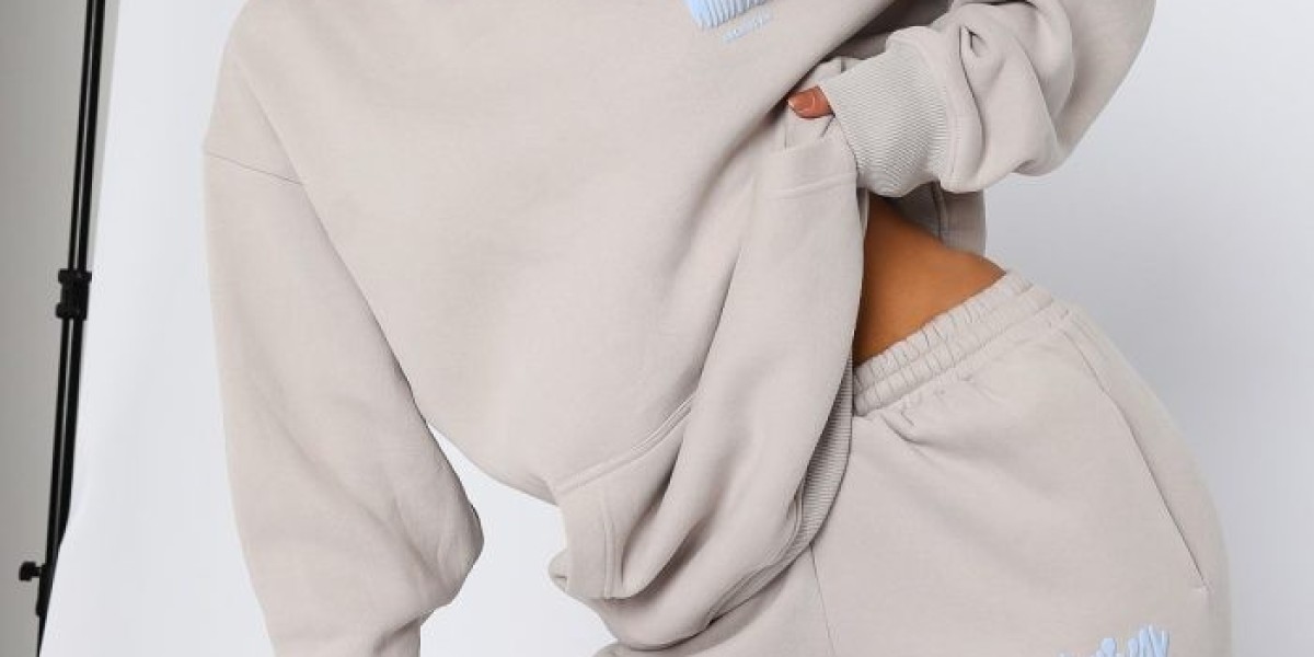 How Does White Fox Hoodie