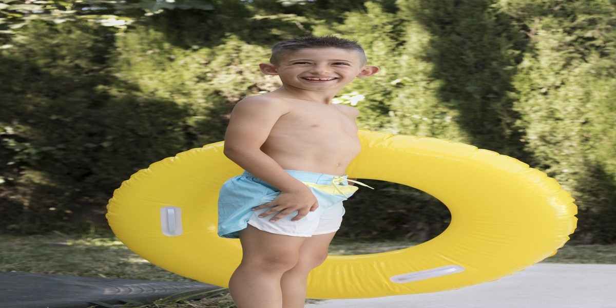 The Complete Guide to Swim Diapers: What Parents Need to Know