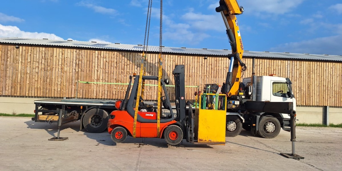 Hiab Hire Manchester for Machinery Relocation and Building Material Transport