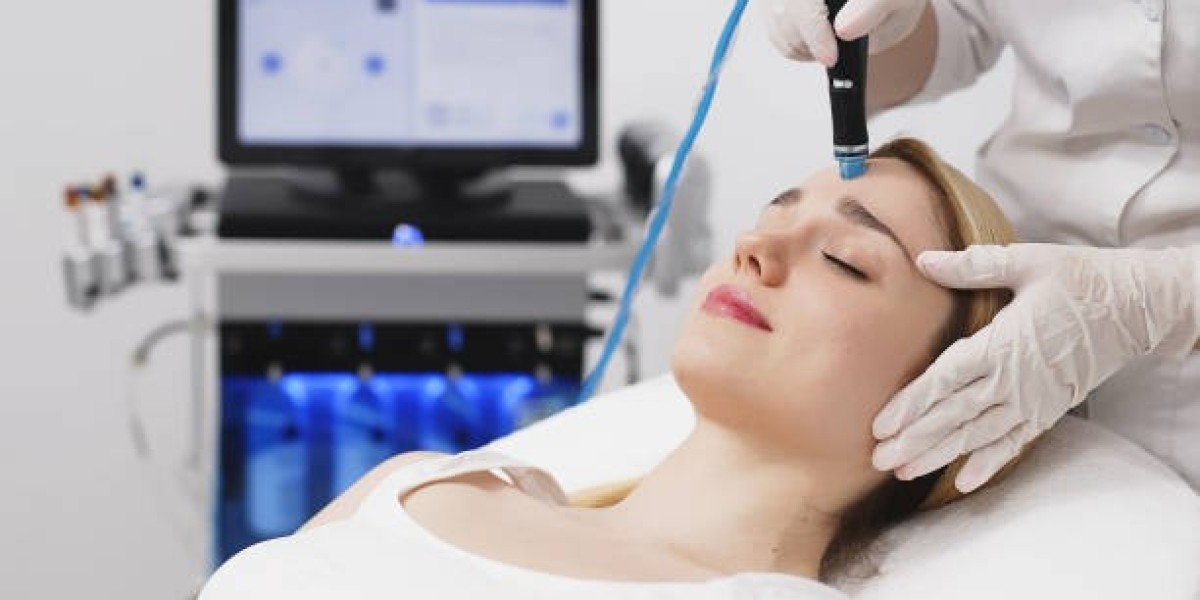 Top Clinics for Hydrafacial Riyadh