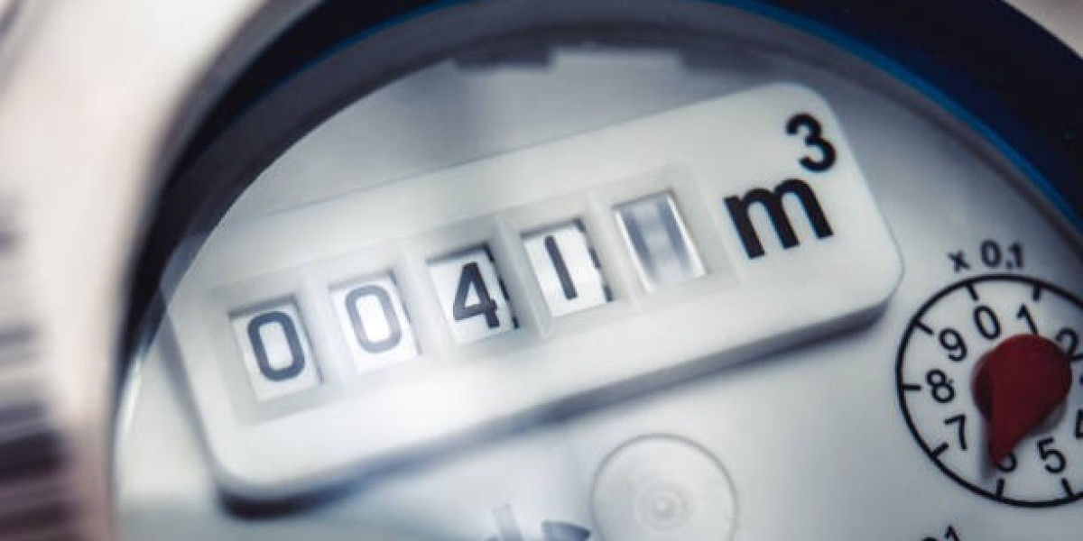 How do temperature changes influence a Flow Meter?