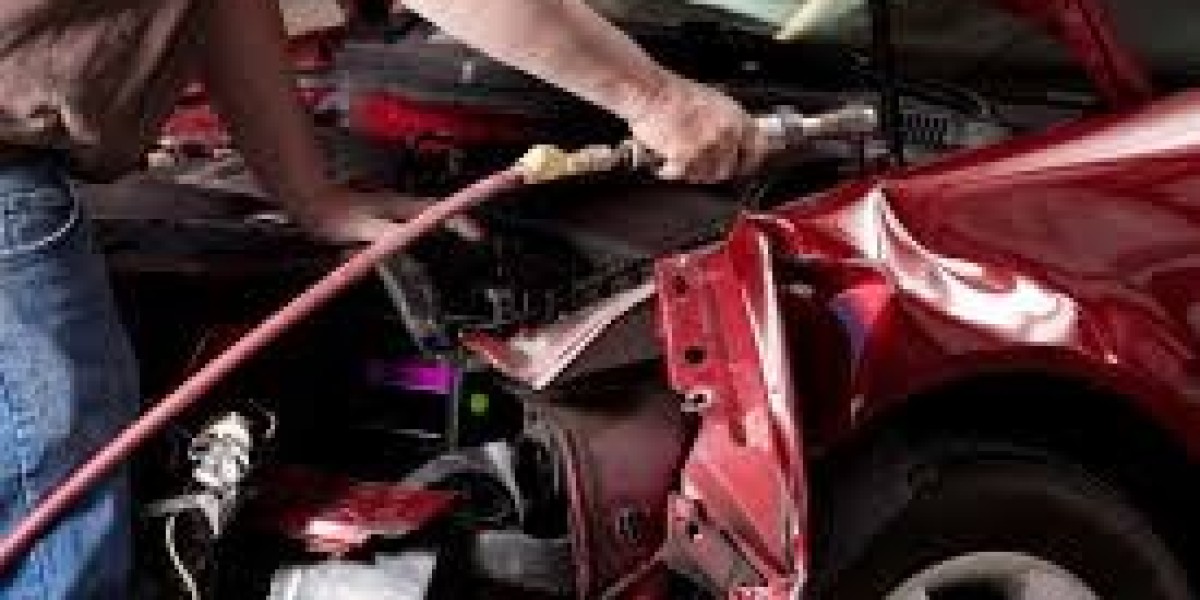 Navigating Expert Collision Repair in Post Road, Las Vegas: A Comprehensive Guide to Restoring Your Vehicle's Integ