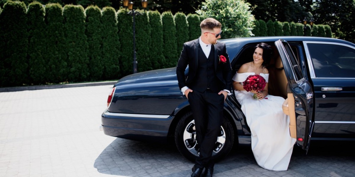 Do Wedding Transportation Services in Orlando Offer Airport Pickups?