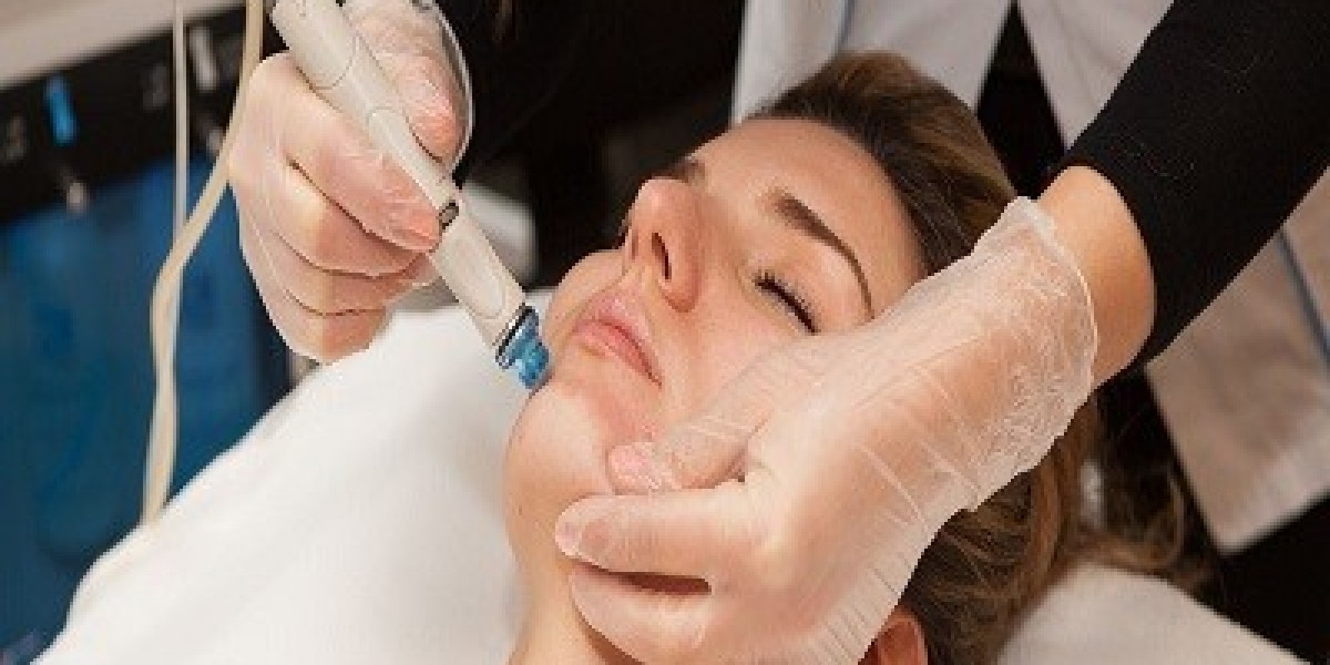 Is HydraFacial in Islamabad Good for Skin? A Comprehensive 2025 Guide